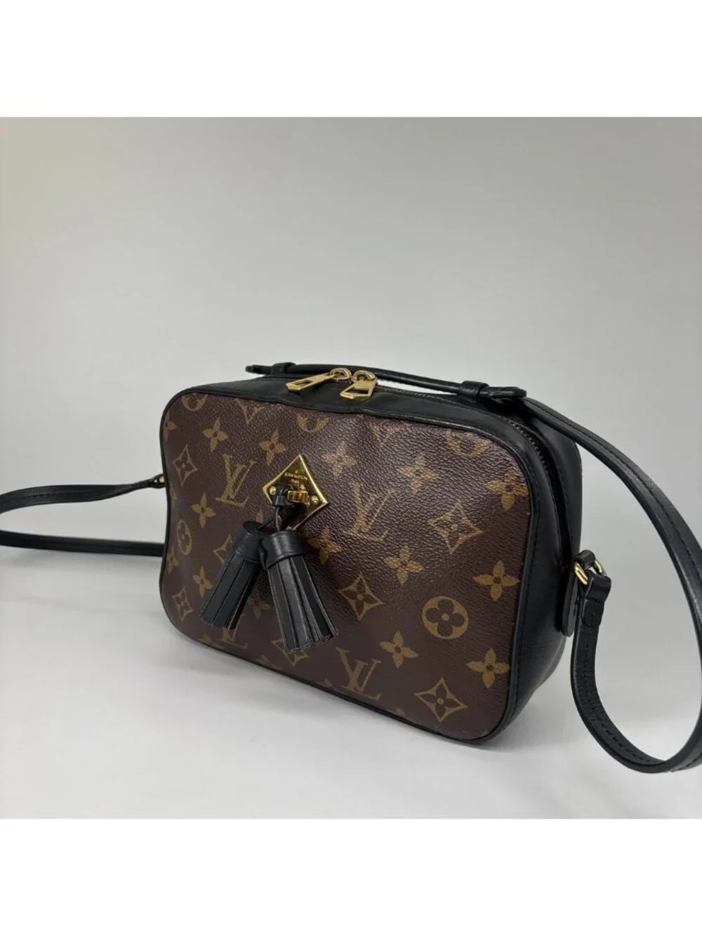 Louis Vuitton Super Shoulder Bag Monogram Saintonge Black
